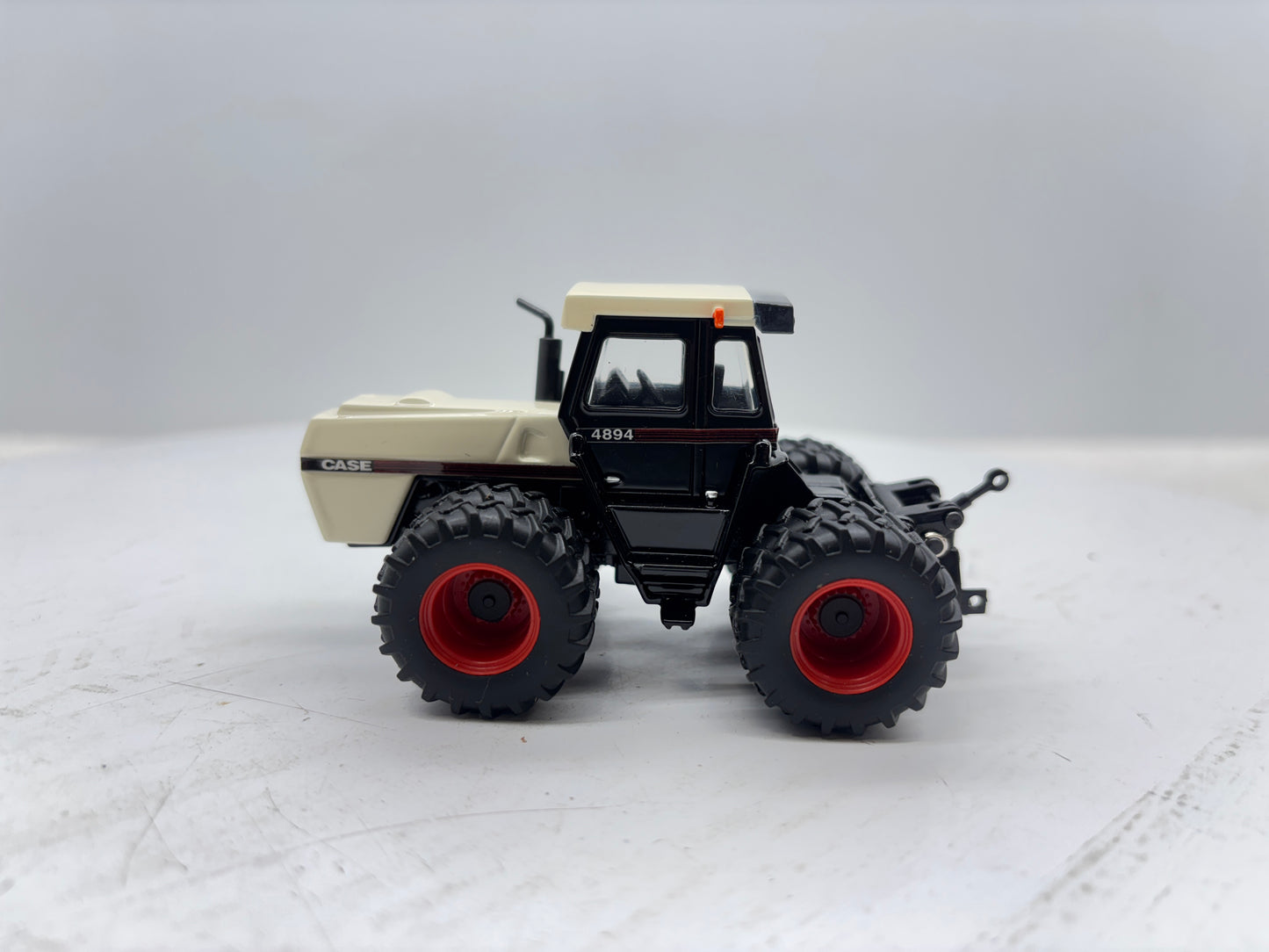 1/64 Case 4894 Prestige