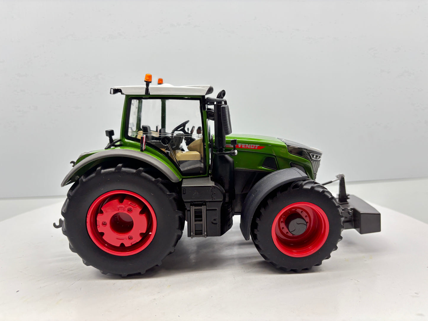 1/32 Fendt 942 Vario Singles