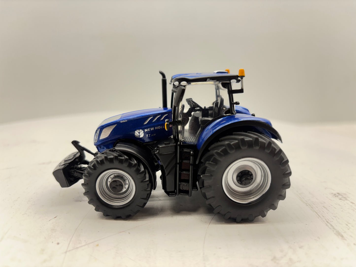 1/64 New Holland T7.315
