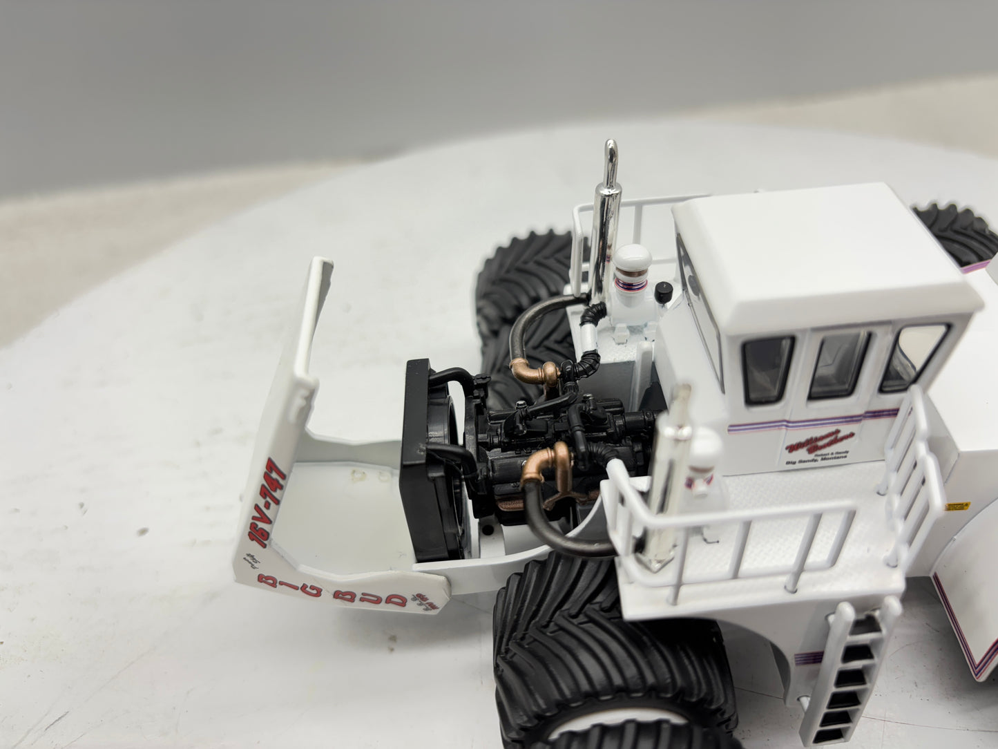 1/64 Big Bud 16V-747 Titan LSW Signed