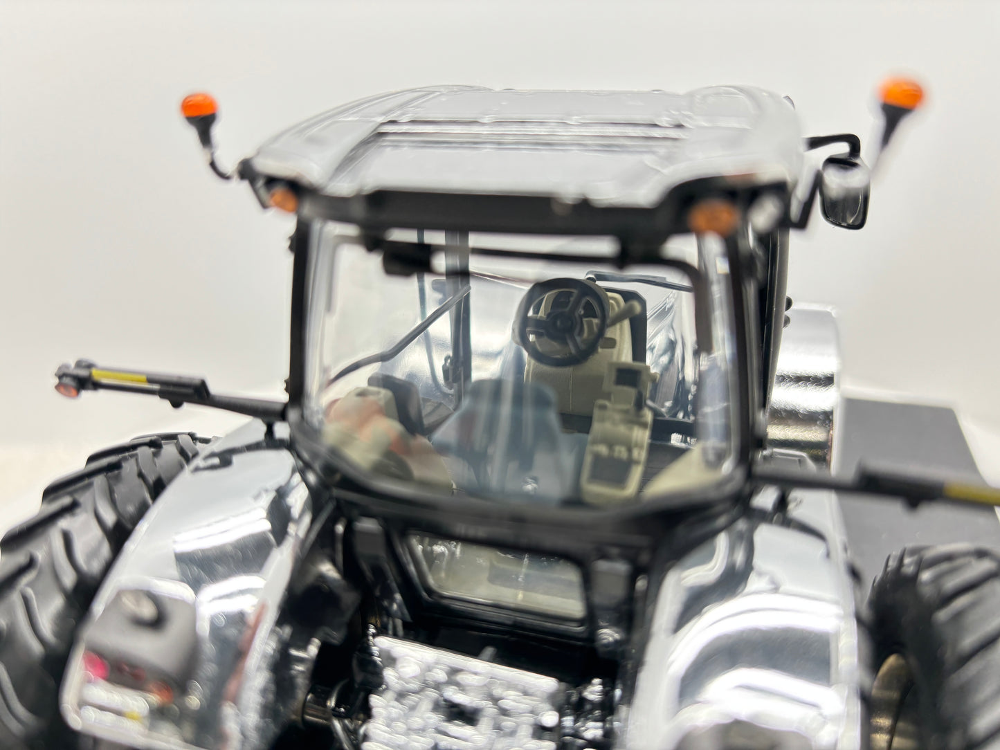 1/32 Agco DT275B Louisville