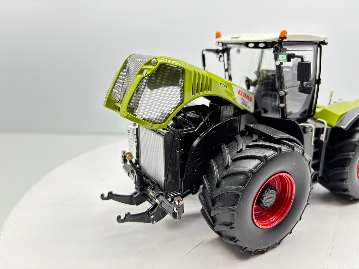 1/32 Claas 4500 Xerion