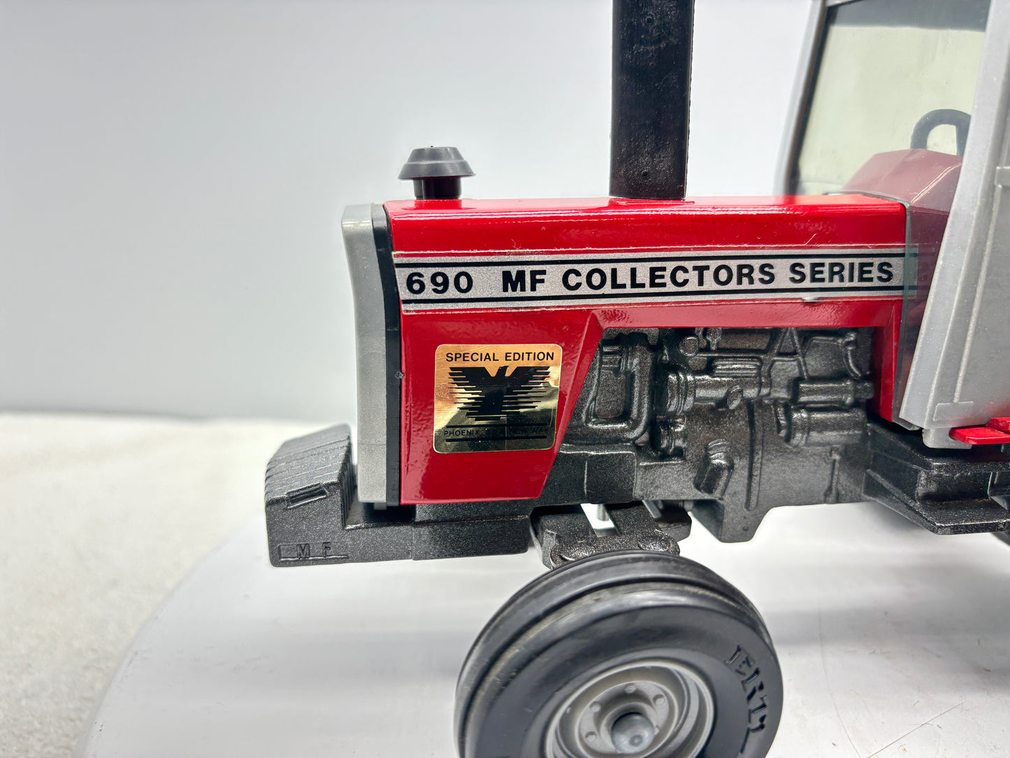 1/20 Massey Ferguson 690