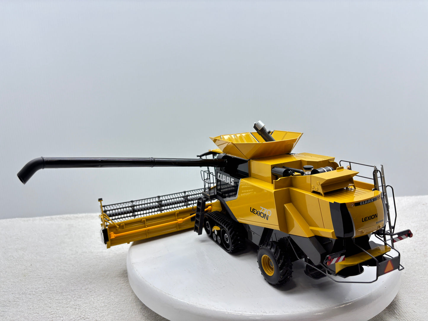 1/32 Lexion 770TT