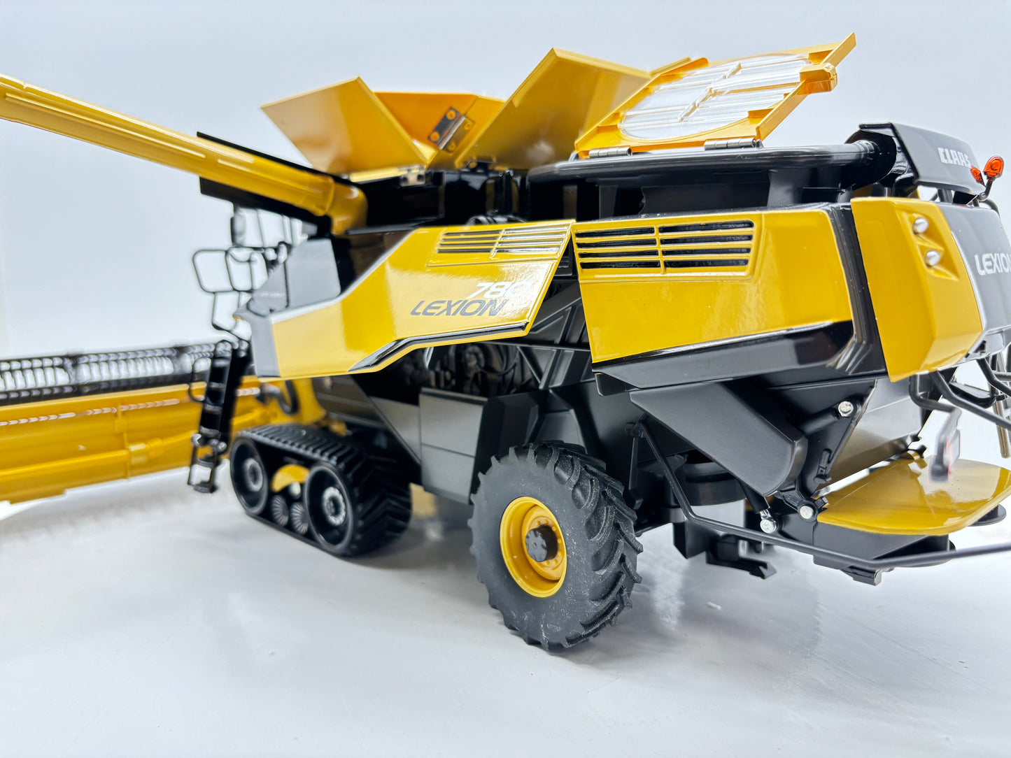 1/32 Claas Lexion 780TT