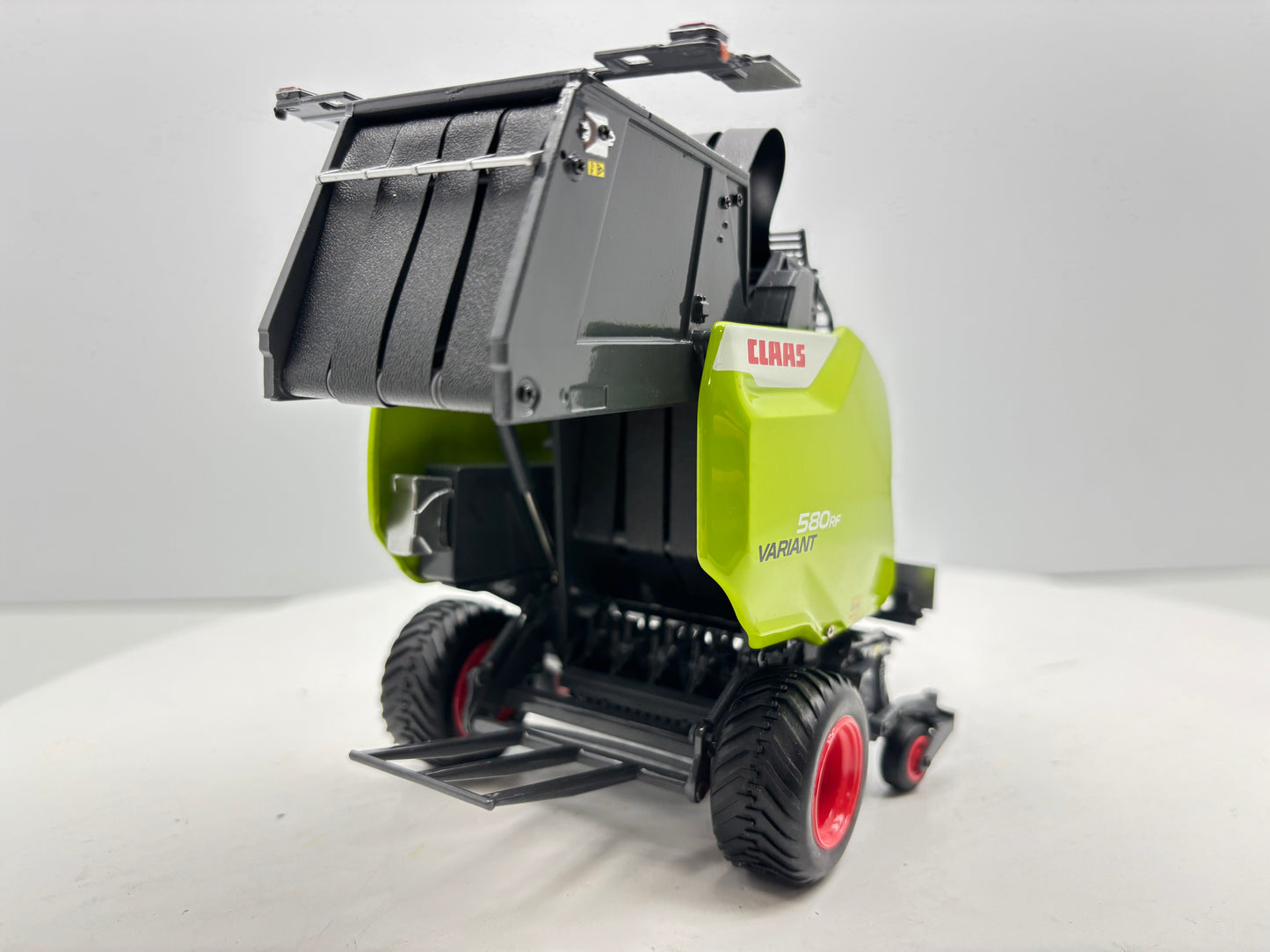 1/32 Claas 580 RF Variant