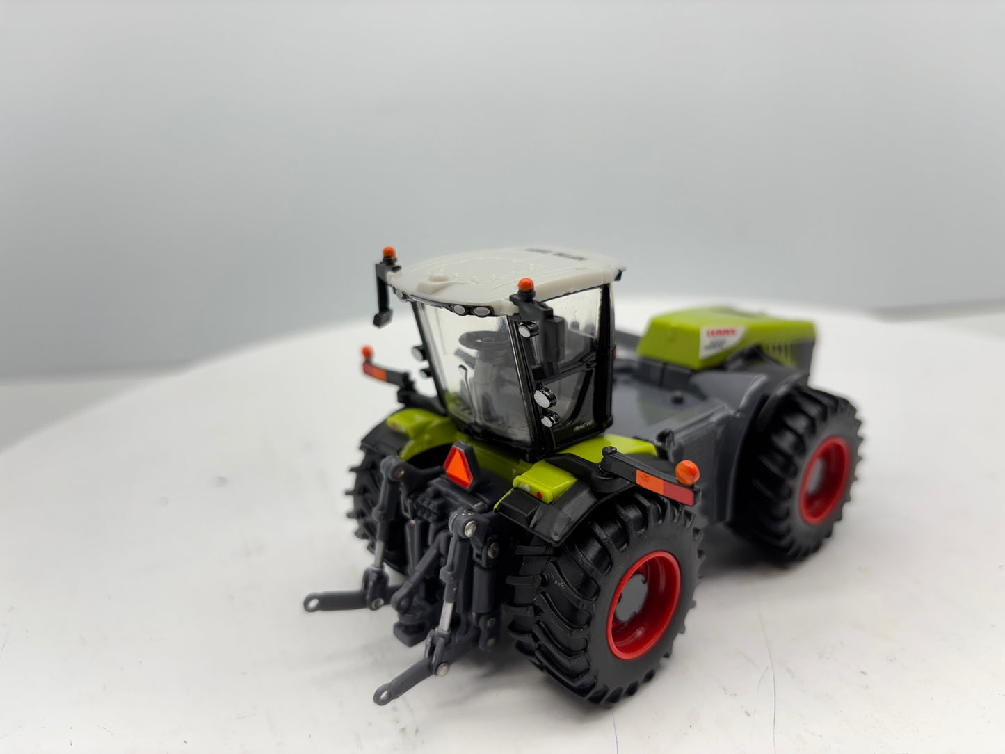 1/64 Claas 5000 Xerion NFTM