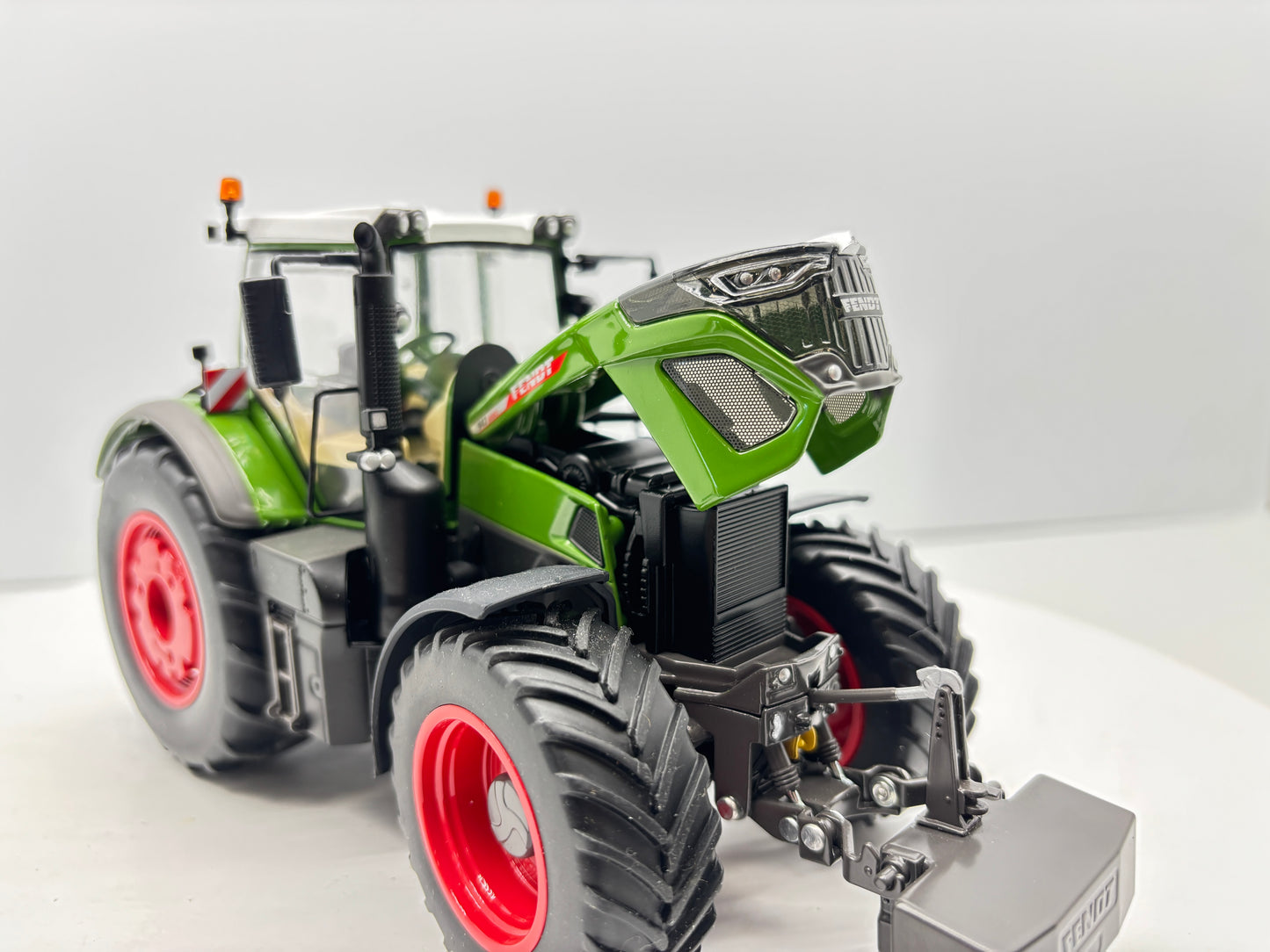 1/32 Fendt 942 Vario Singles