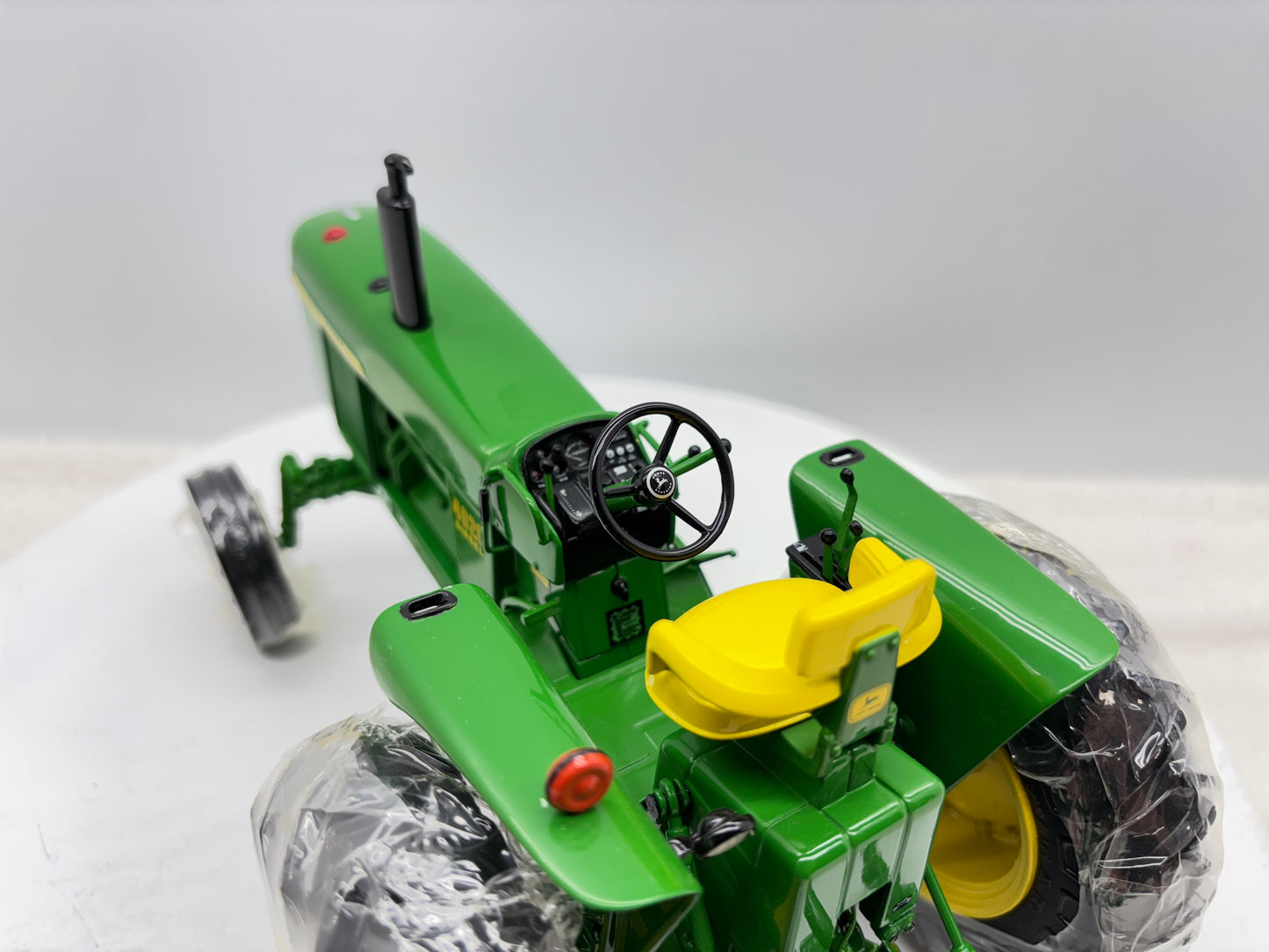 1/16 John Deere 4020 Precision