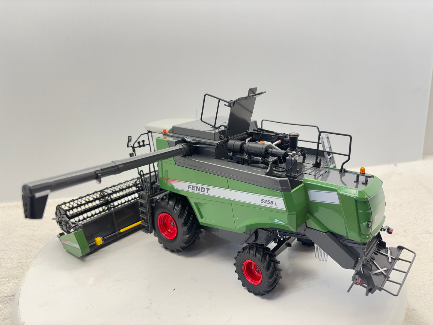 1/32 Fendt 5255L