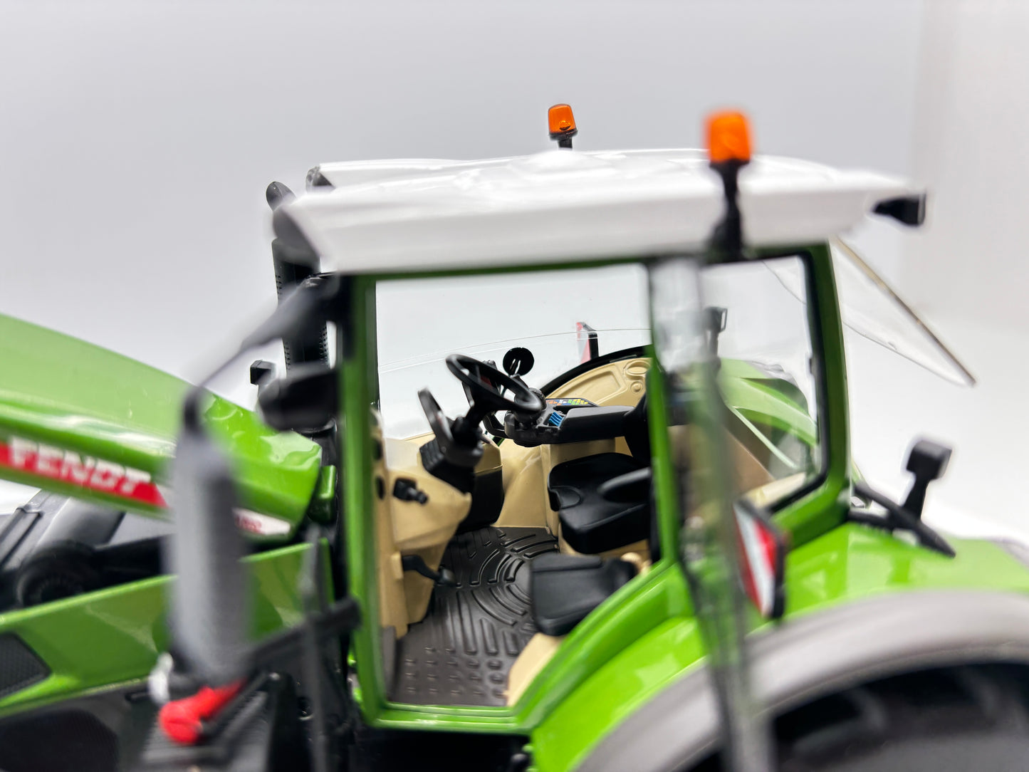 1/32 Fendt 942 Vario Singles