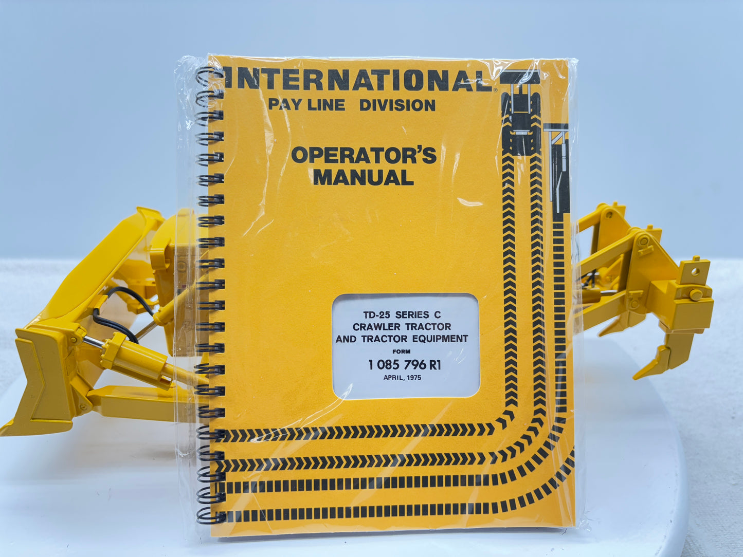 1/25 International TD-25