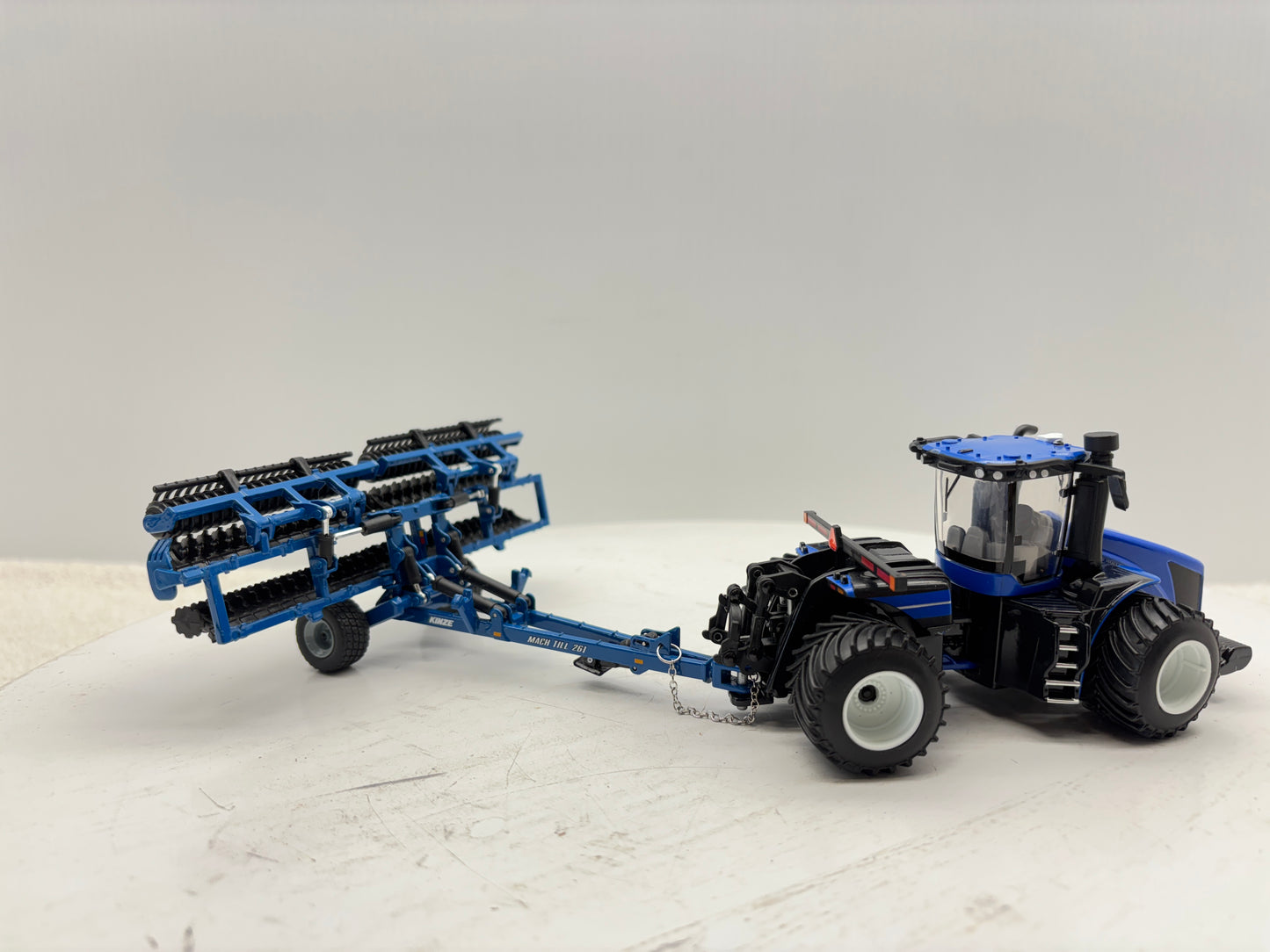 1/64 New Holland T9.700 PLM Prestige