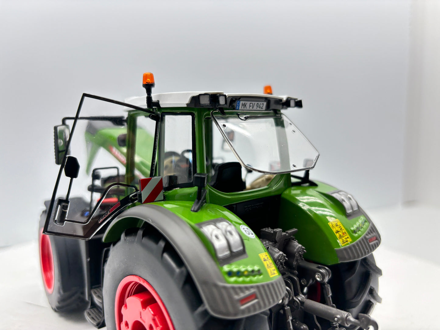 1/32 Fendt 942 Vario Singles