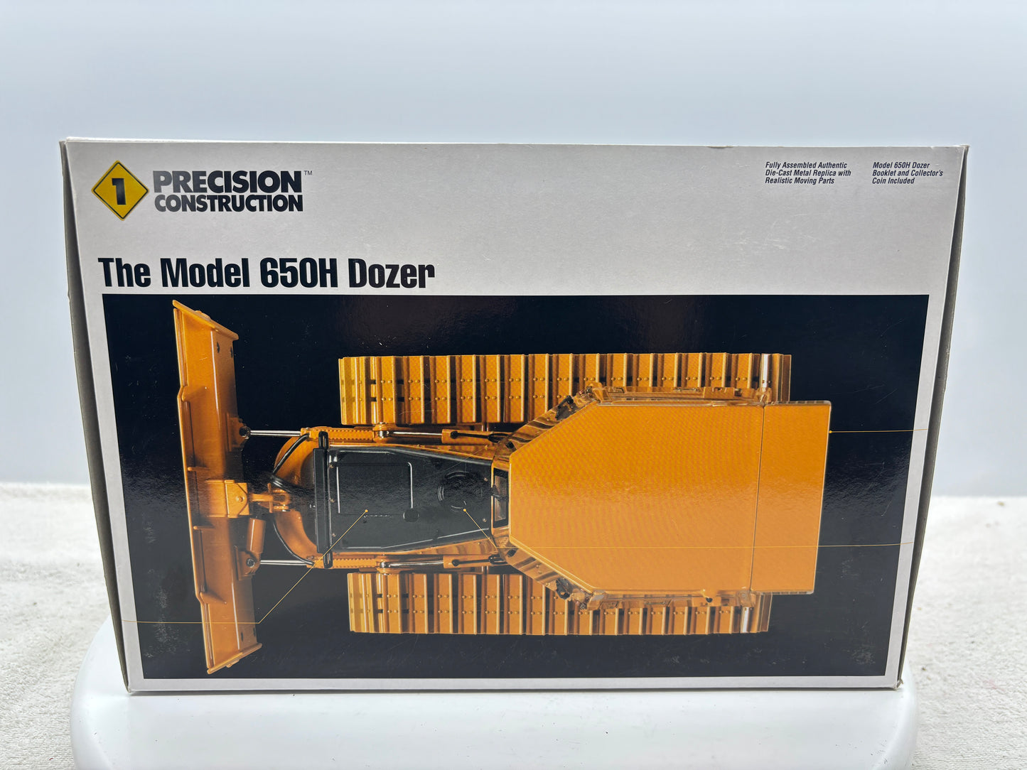 1/16 John Deere 650H Precision
