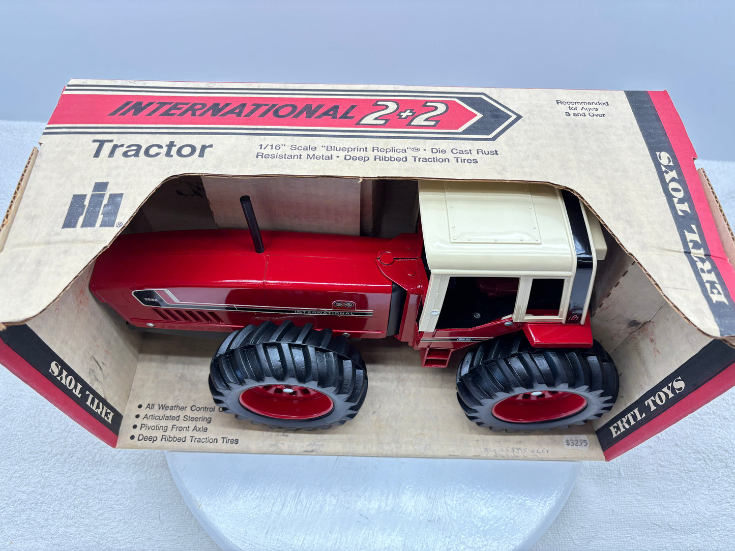 1/16 International 3588