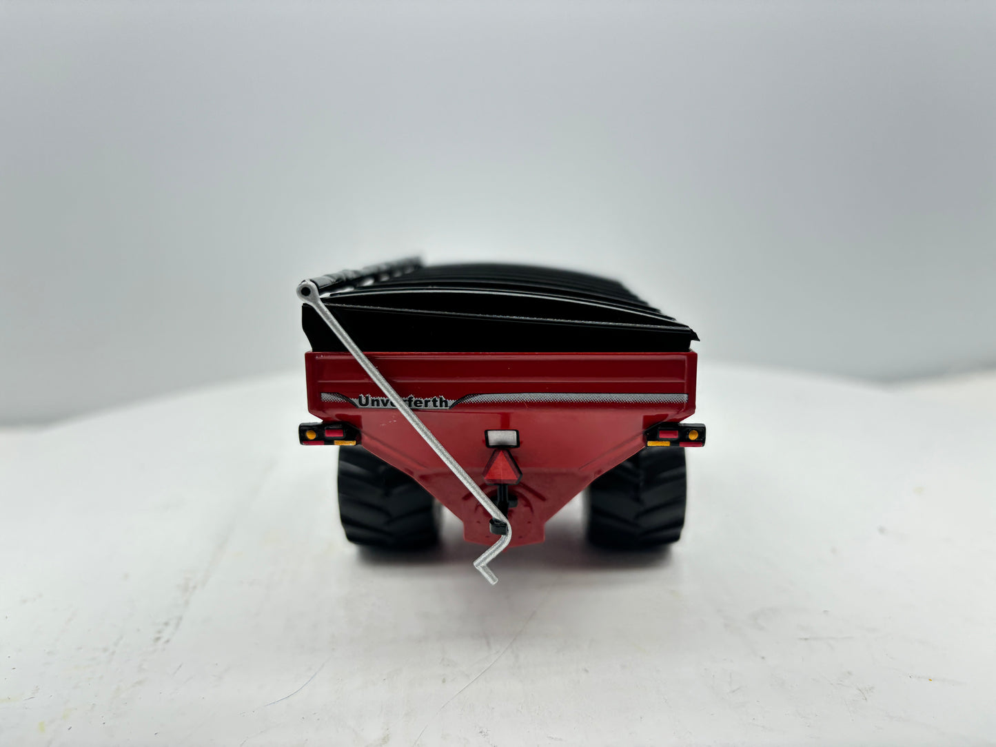1/64 Unverferth 1110 Dual-Auger Grain Cart