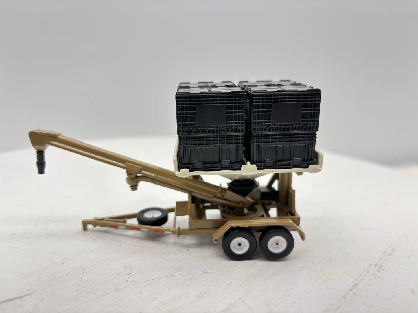 1/64 Unverferth 410XL Seed Box Tender