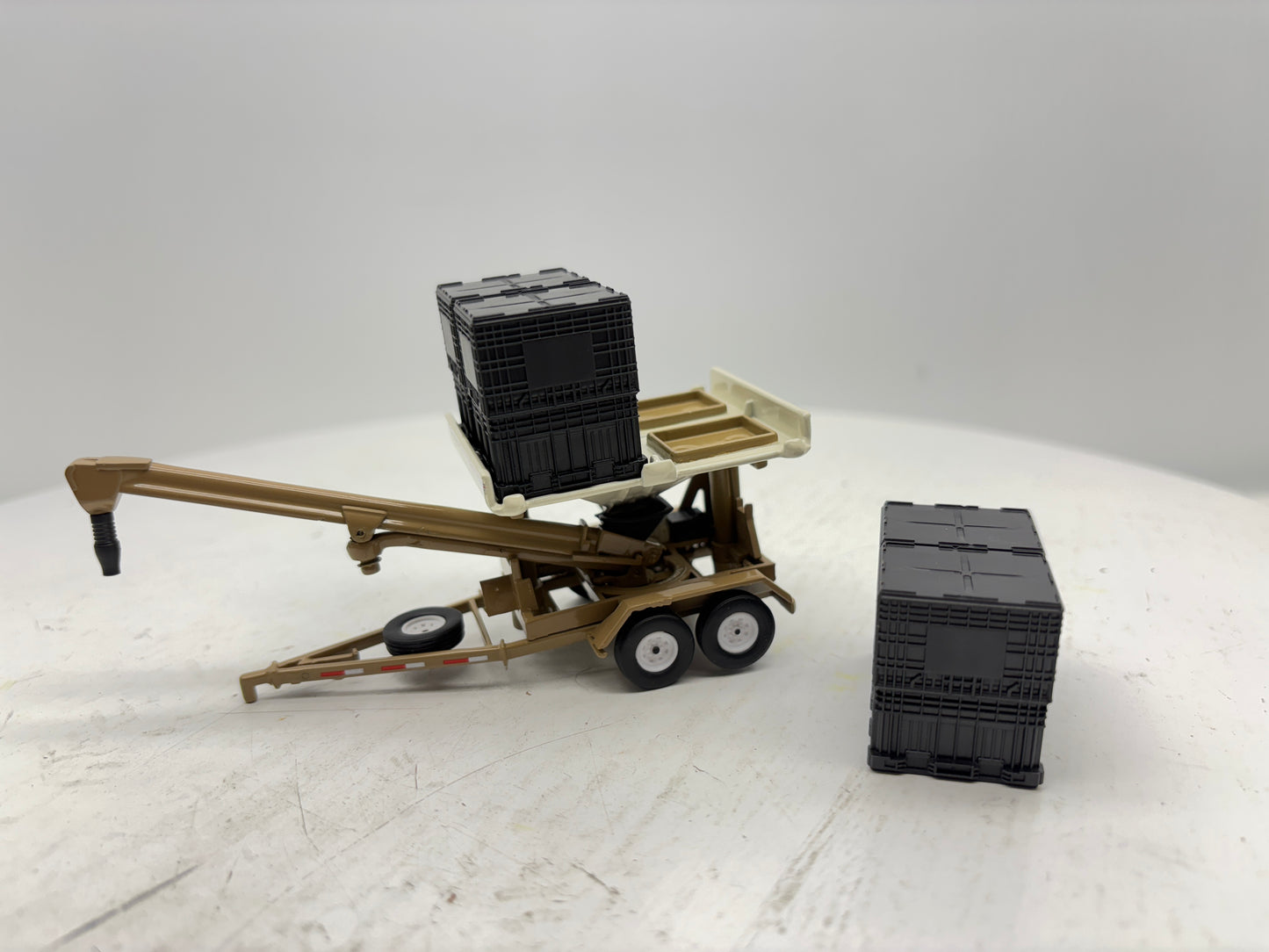 1/64 Unverferth 410XL Seed Box Tender