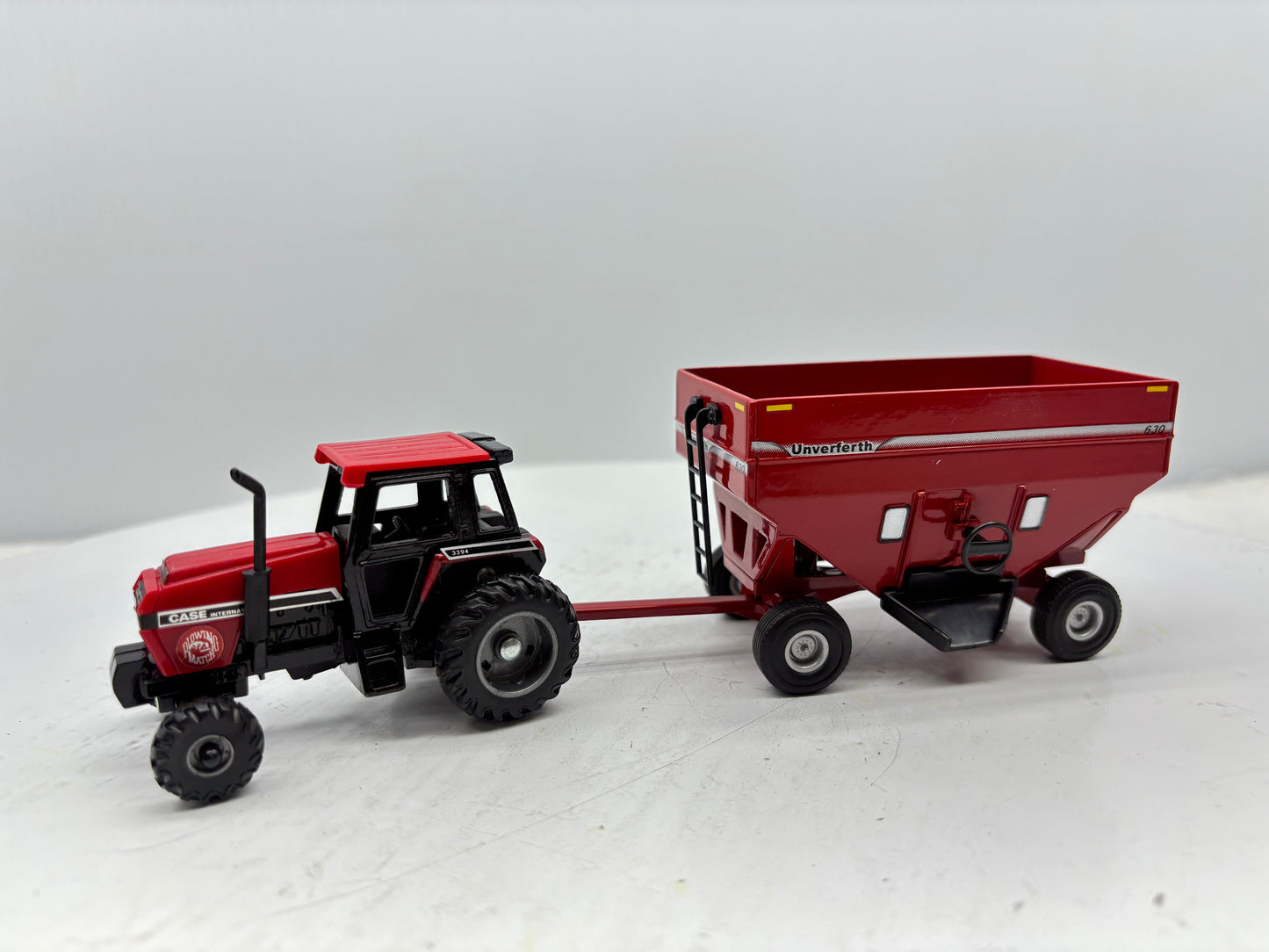 1/64 Unverferth 630 Gravity Wagon