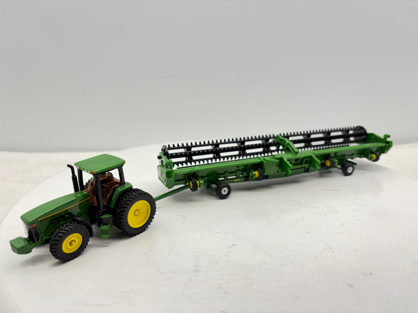 1/64 Unverferth AWS Header Cart Green