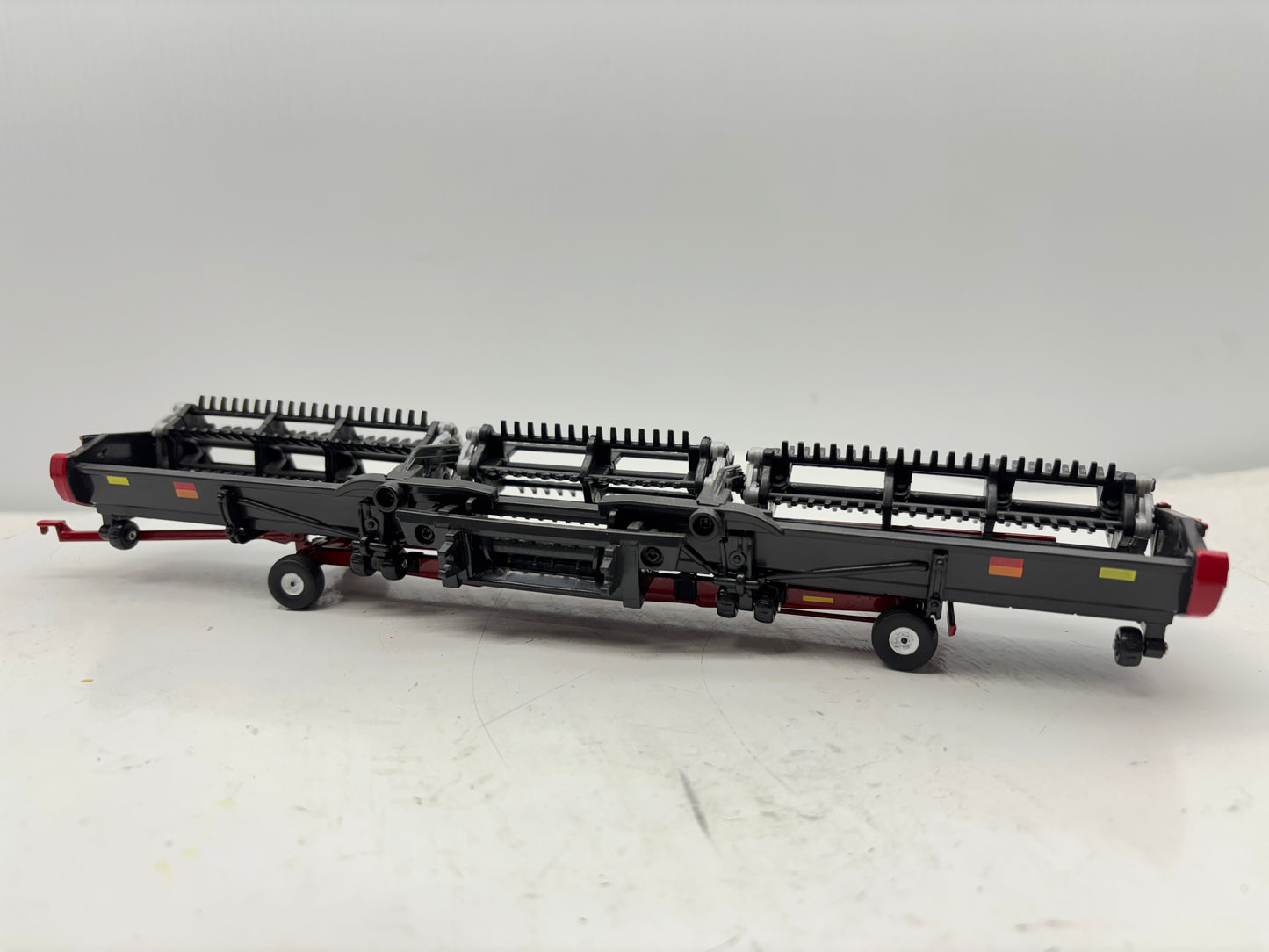 1/64 Unverferth AWS Header Cart (Red)