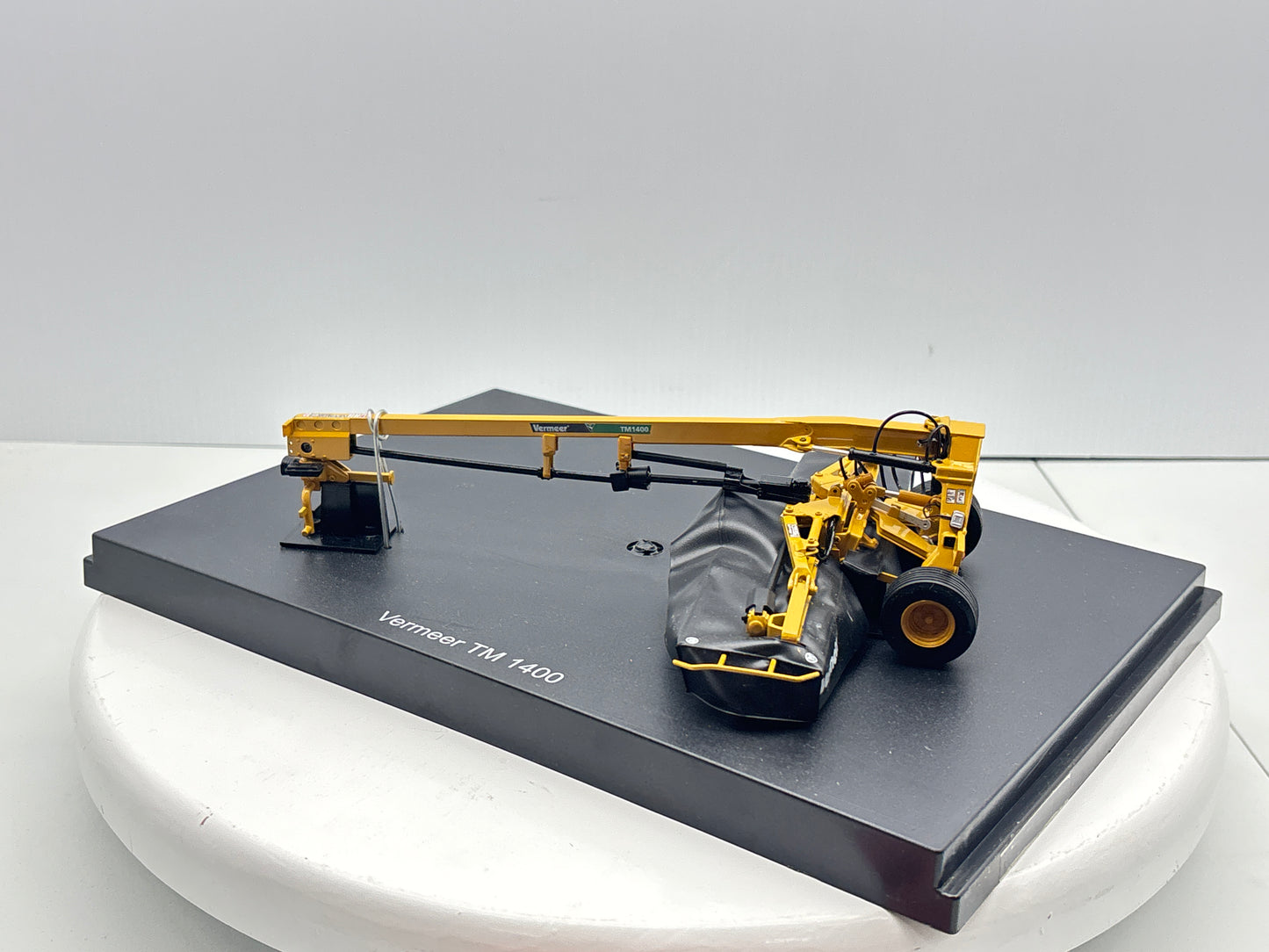 1/32 Vermeer TM 1400