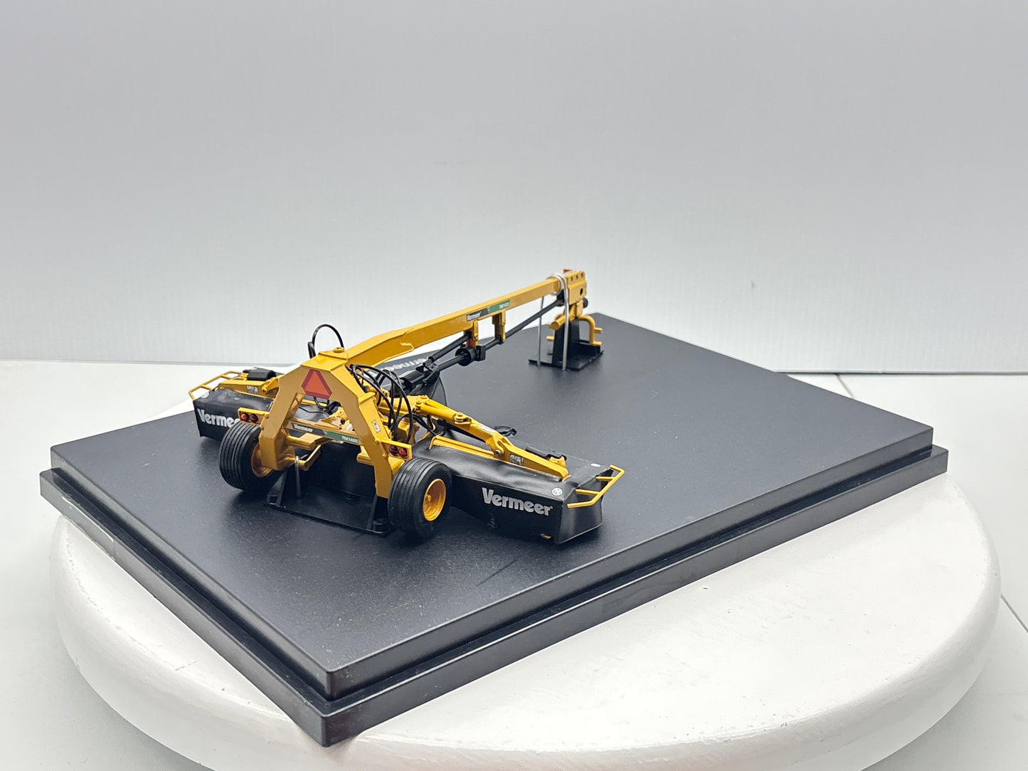 1/32 Vermeer TM 1400