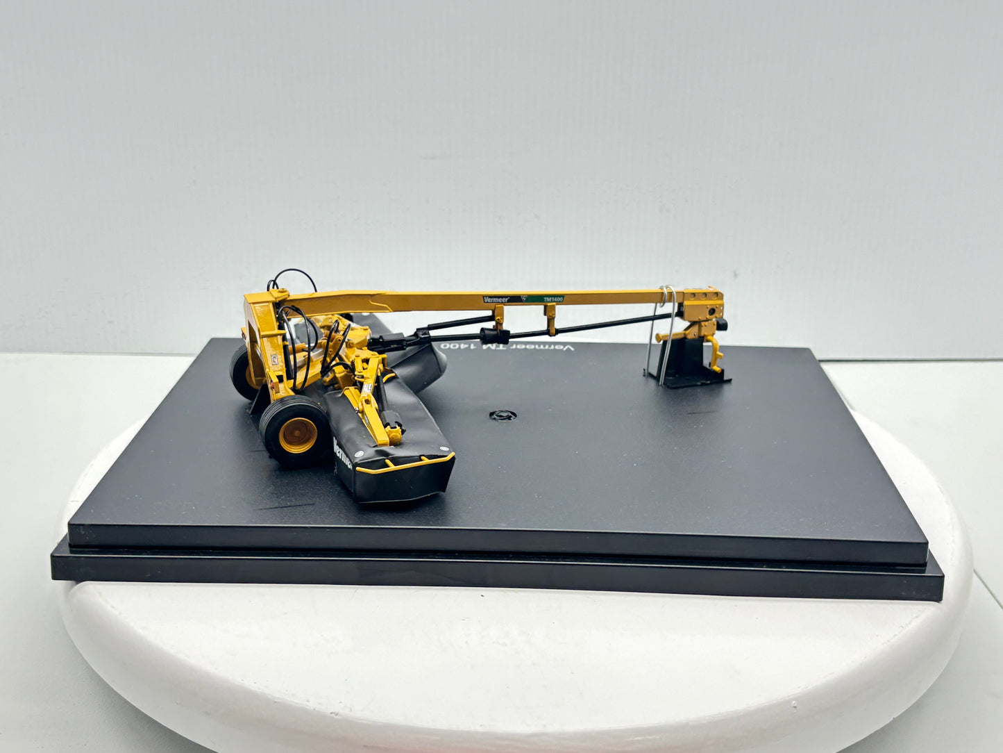 1/32 Vermeer TM 1400