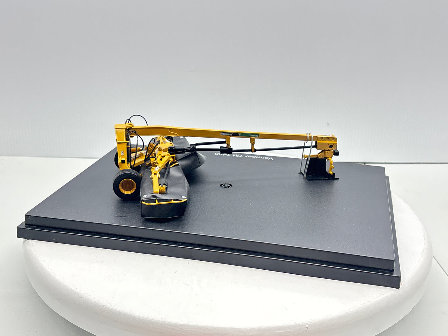 1/32 Vermeer TM 1400