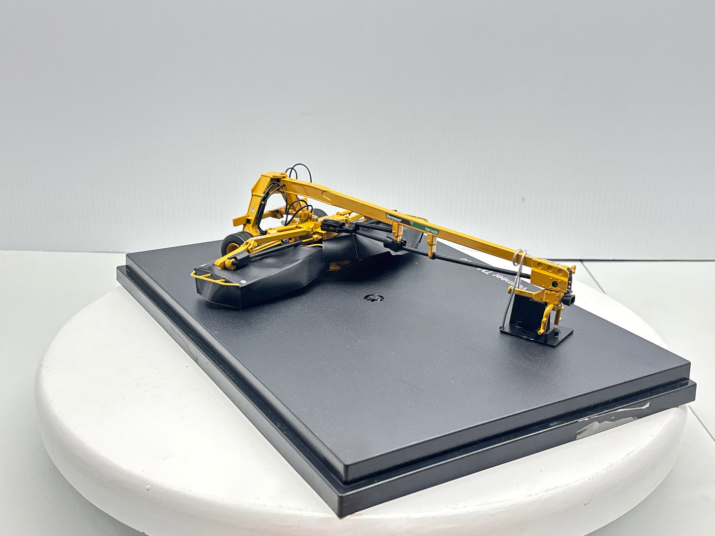 1/32 Vermeer TM 1400