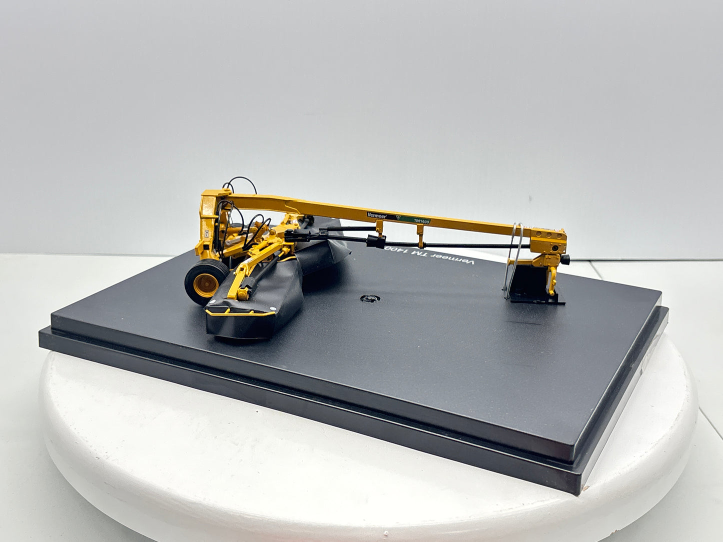 1/32 Vermeer TM 1400