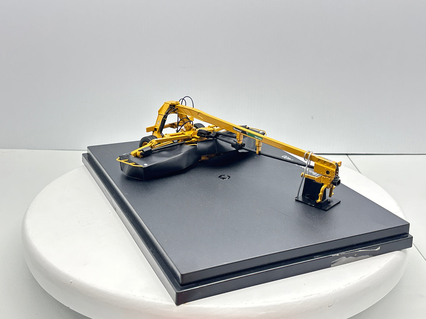 1/32 Vermeer TM 1400