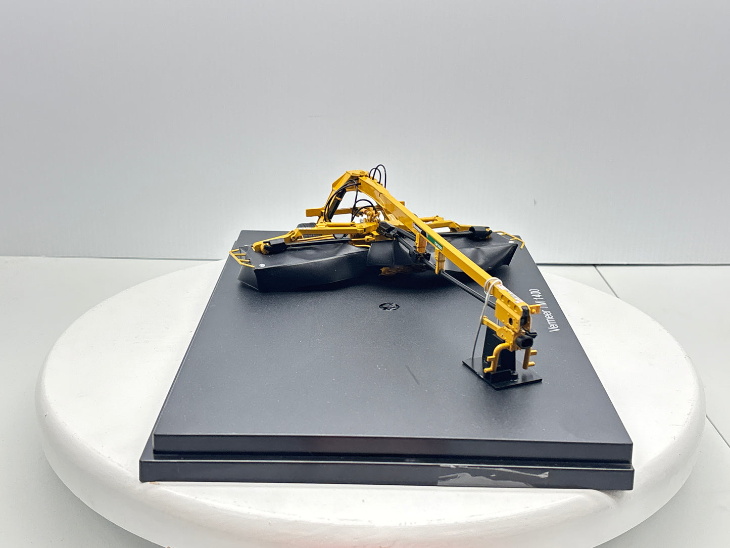 1/32 Vermeer TM 1400