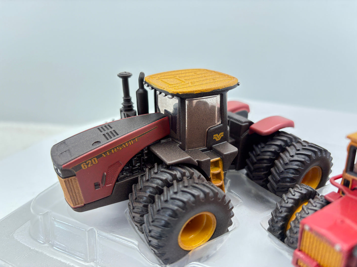 1/64 Versatile 145/620 Dusty Chase Set