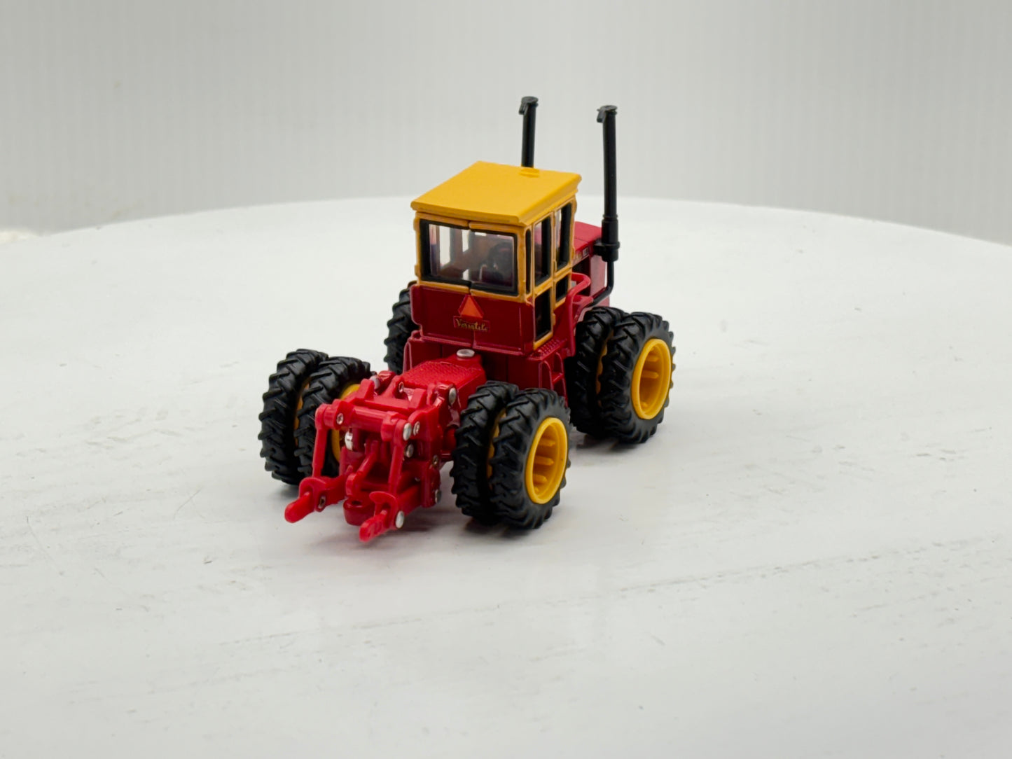 1/64 Versatile 118 Prestige