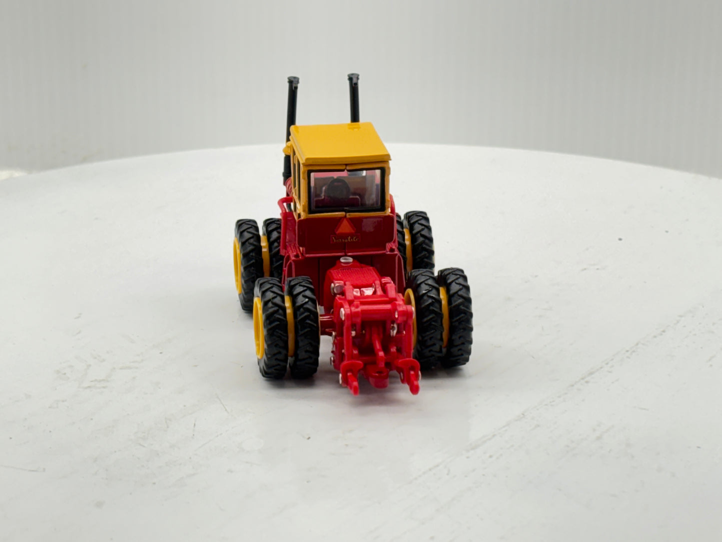 1/64 Versatile 118 Prestige