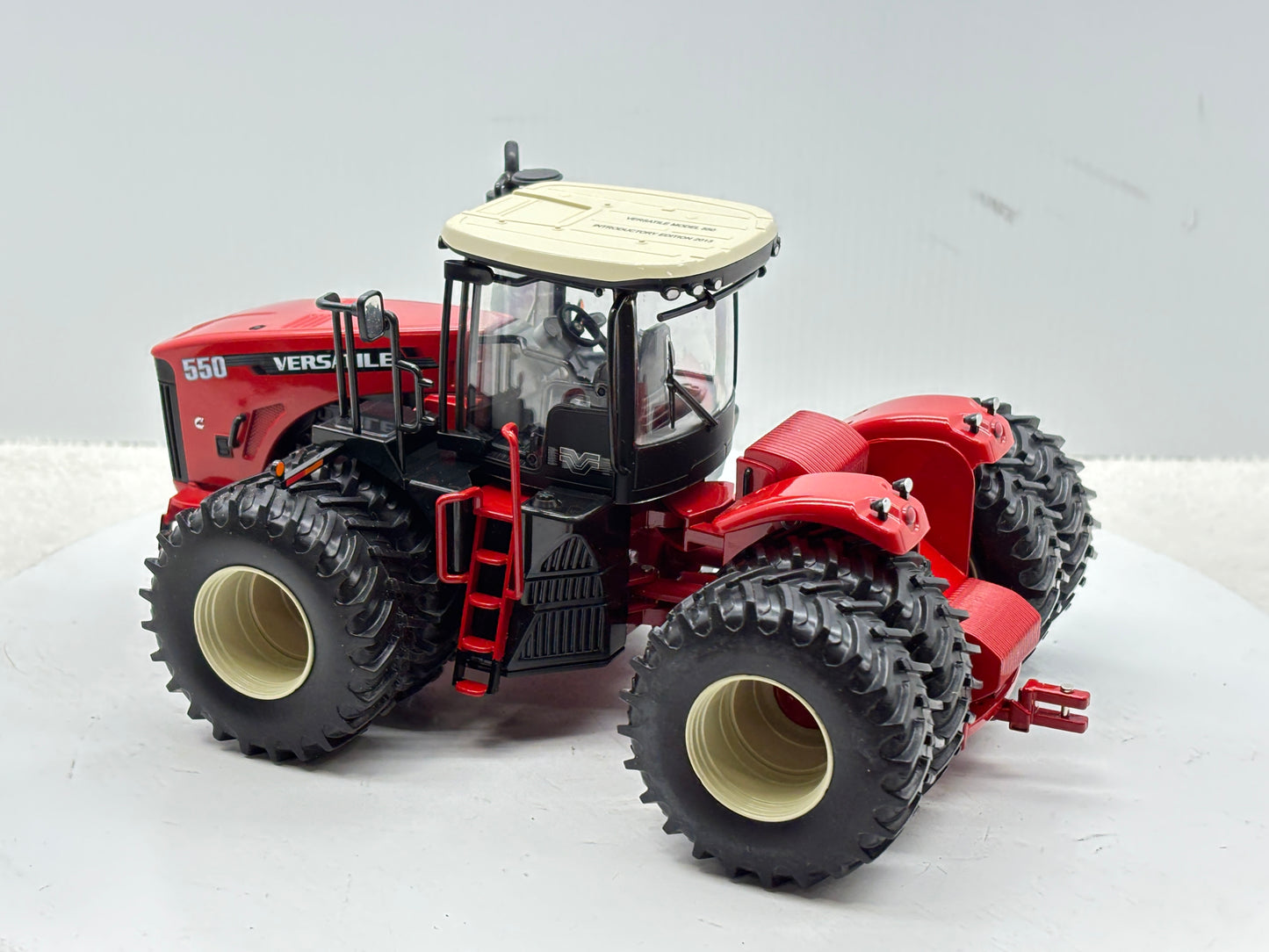 1/32 Versatile 550 Intro