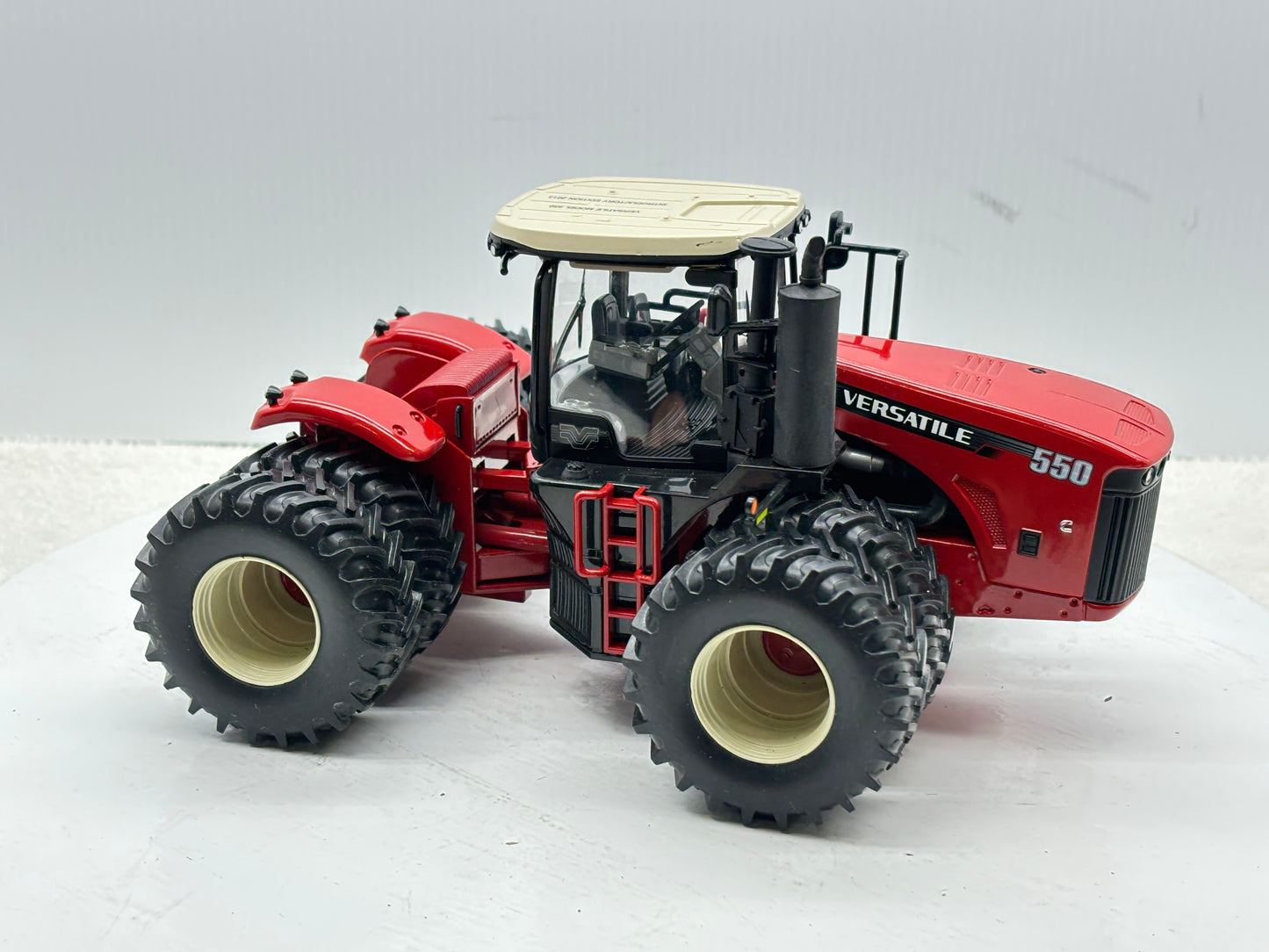 1/32 Versatile 550 Intro