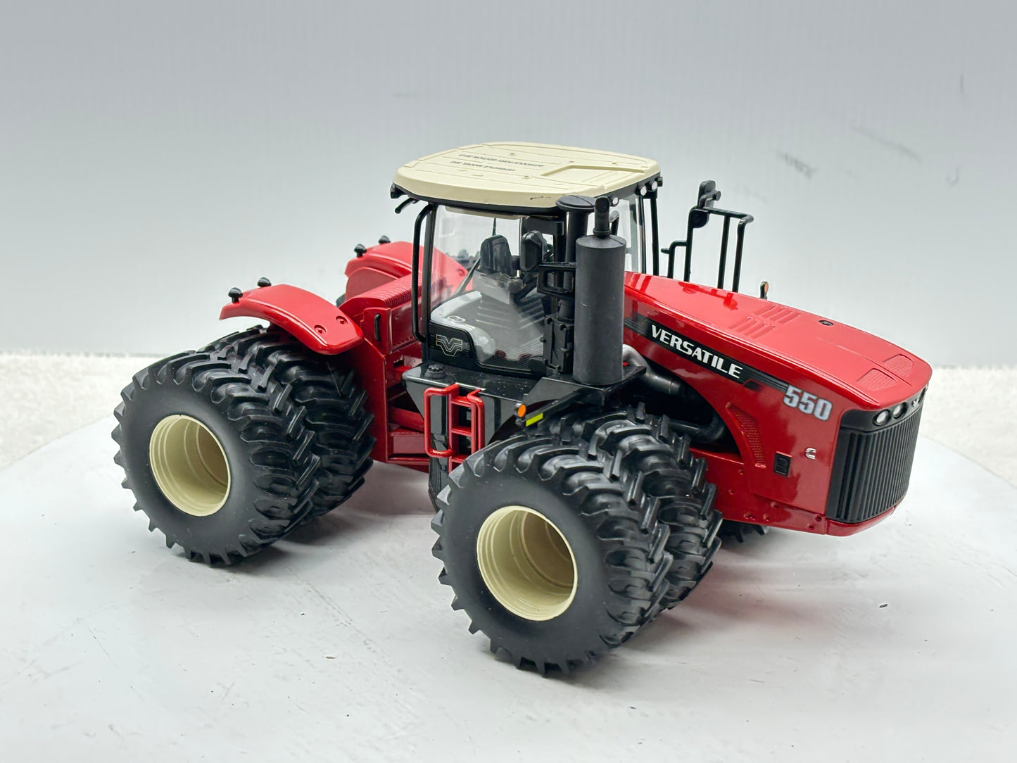 1/32 Versatile 550 Intro