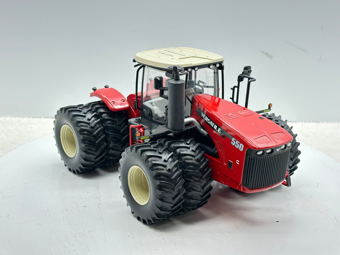 1/32 Versatile 550 Intro