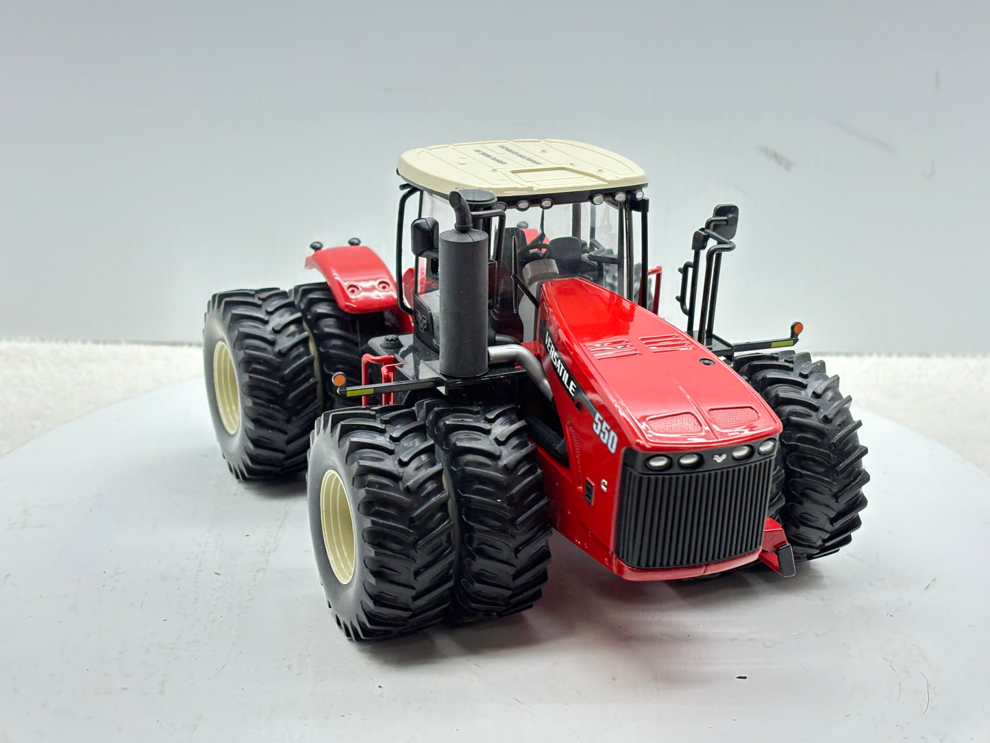 1/32 Versatile 550 Intro