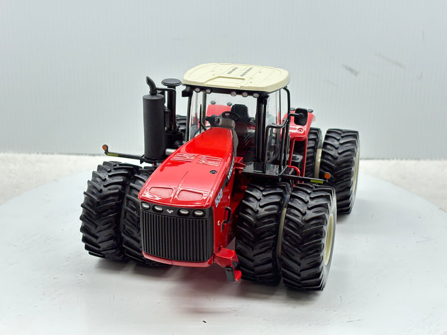 1/32 Versatile 550 Intro