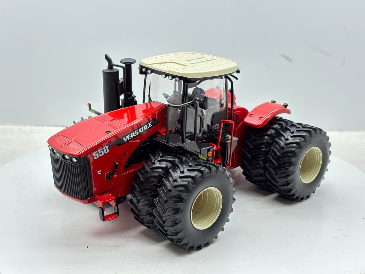 1/32 Versatile 550 Intro