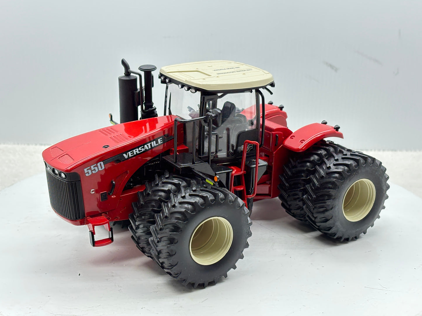 1/32 Versatile 550 Intro