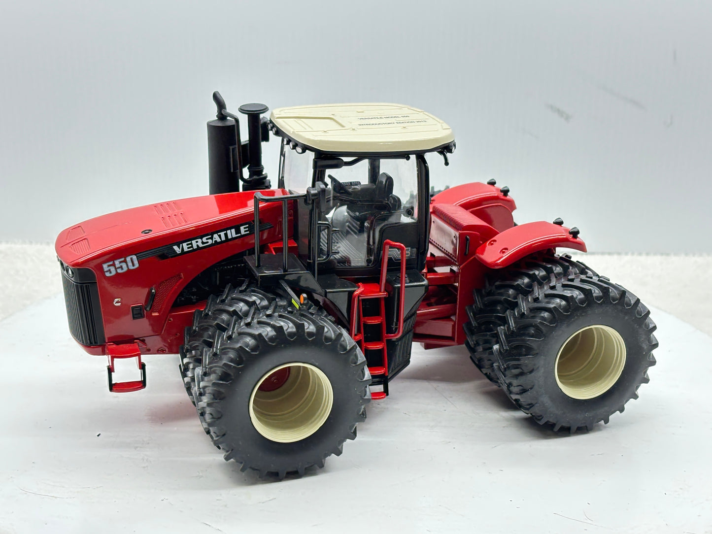 1/32 Versatile 550 Intro