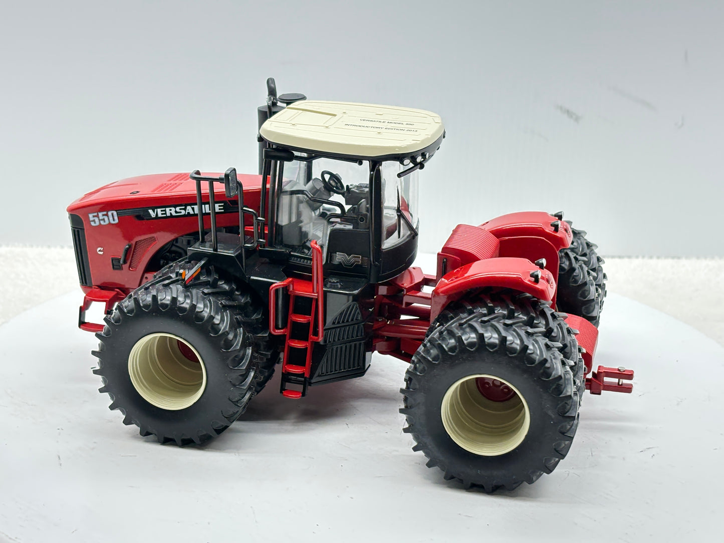1/32 Versatile 550 Intro
