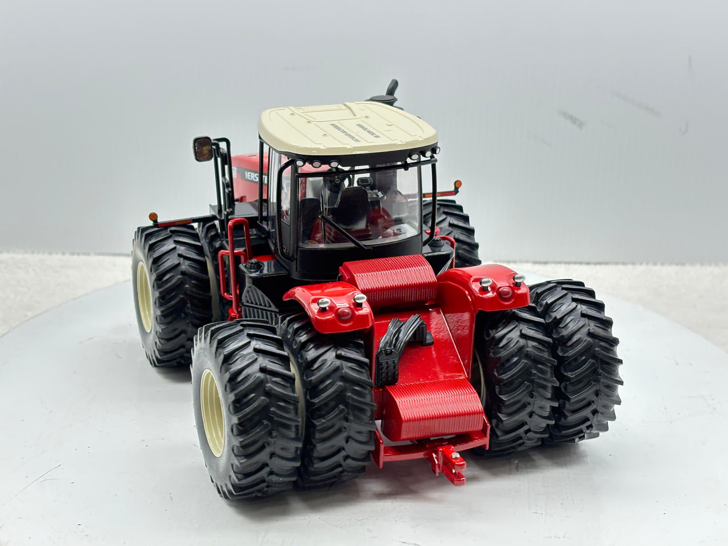 1/32 Versatile 550 Intro