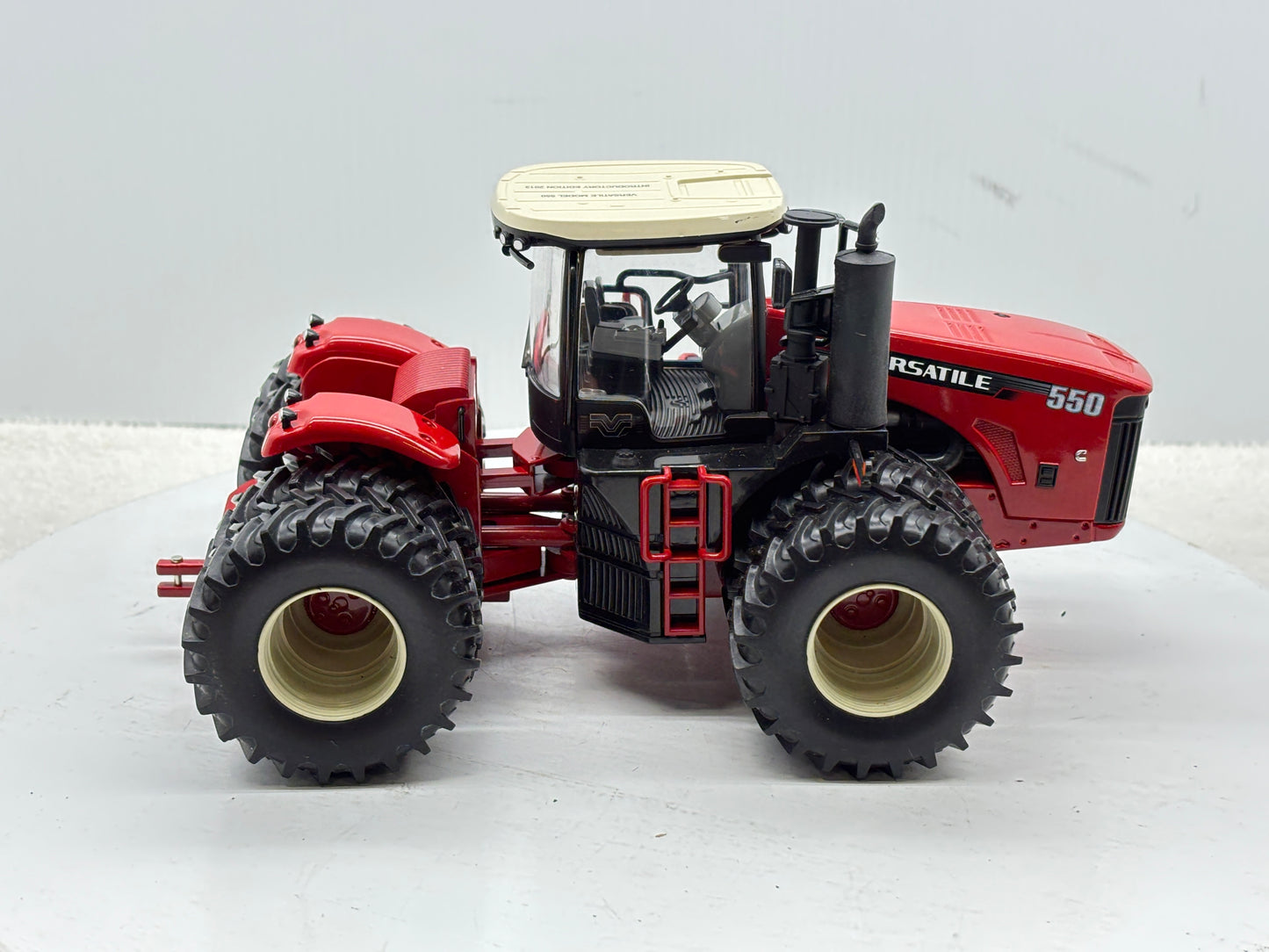 1/32 Versatile 550 Intro