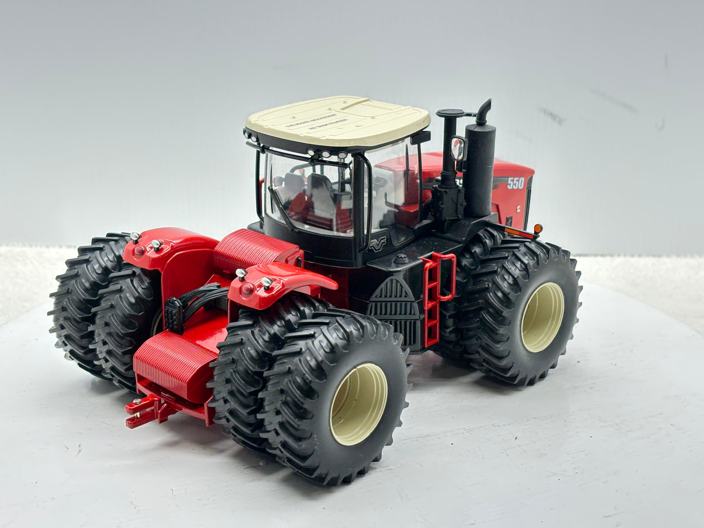 1/32 Versatile 550 Intro